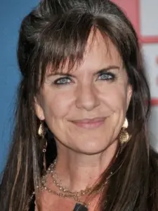 Jennifer Hale