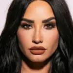 Ντέμι Λοβάτο (Demi Lovato)