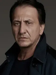 Özgür Ozan