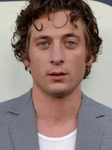 Τζέρεμι Άλεν Γουάιτ (Jeremy Allen White)