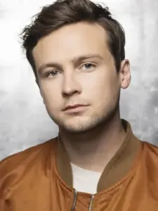 Logan Miller