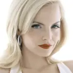 Μίνα Σουβάρι (Mena Suvari)