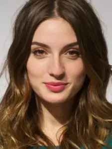 María Valverde
