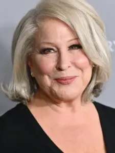 Μπέτι Μίντλερ (Bette Midler)