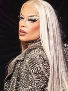 Gloria Groove