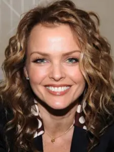 Ντίνα Μάγερ (Dina Meyer)