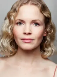 Κέιτ Φίλιπς (Kate Phillips)