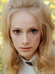 Sondra Locke