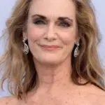 Λίσα Έμερι (Lisa Emery)