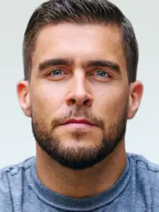 Τζος Σεγκάρα (Josh Segarra)