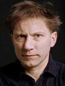 Simon McBurney