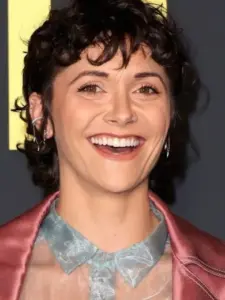 Άλισον Στόουνερ (Alyson Stoner)