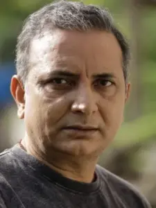 Mukesh Bhhatt (Mukesh Bhatt)