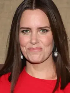 Ione Skye