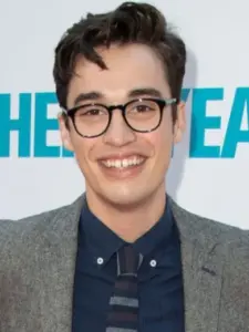 Joey Bragg