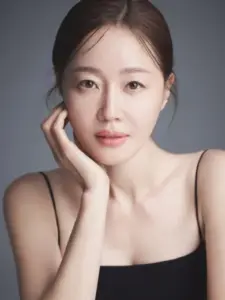 Uhm Ji-won