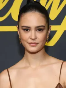 Courtney Eaton