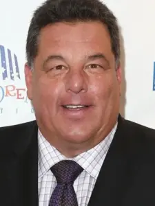 Steve Schirripa