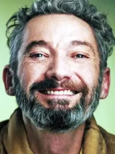 Cam Clarke