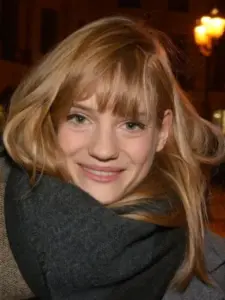 Noémie Schmidt