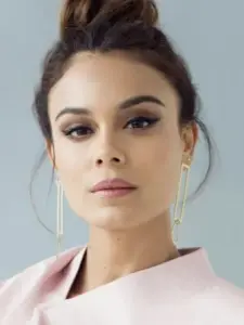 Νάταλι Κέλι (Nathalie Kelley)
