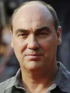 Oliver Parker