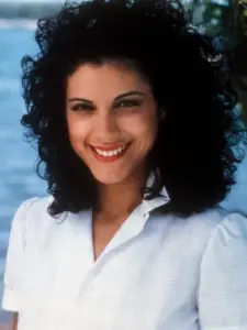 Saundra Santiago