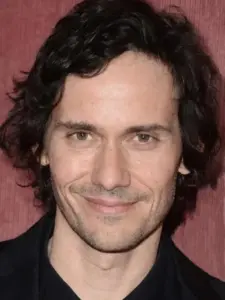 Christian Camargo
