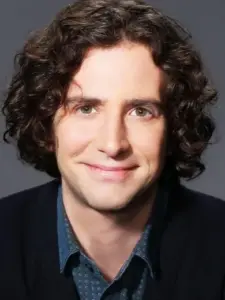 Κάιλ Μούνι (Kyle Mooney)