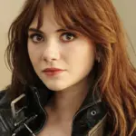 Εμίλια Τζόουνς (Emilia Jones)
