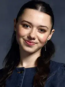 Violet McGraw