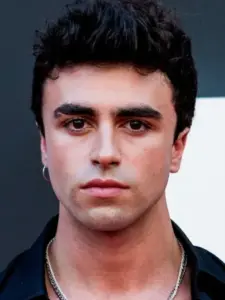 Ιτζάν Εσκαμίγια (Itzan Escamilla)