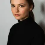 Stefanie Scott