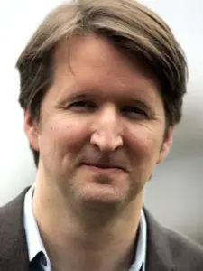 Tom Hooper