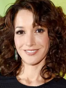 Jennifer Beals