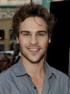Grey Damon