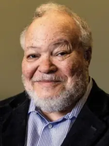Στίβεν ΜακΚίνλι Χέντερσον (Stephen McKinley Henderson)