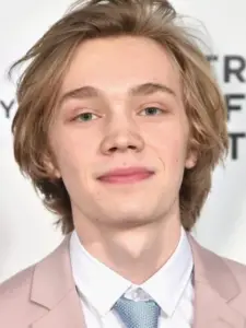 Charlie Plummer