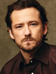 Λιούις Πούλμαν (Lewis Pullman)