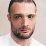 Κόσμο Τζάρβις (Cosmo Jarvis)