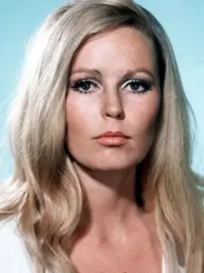 Veronica Carlson