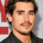 Henry Zaga (Henrique Zaga)