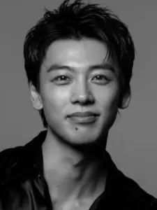 Ryoma Takeuchi