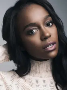 Άτζα Ναόμι Κινγκ (Aja Naomi King)
