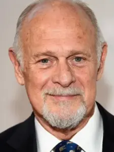 Gerald McRaney