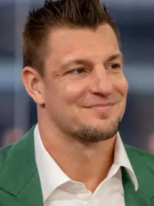 Ρομπ Γκρονκόφσκι (Rob Gronkowski)