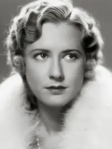 Mae Clarke