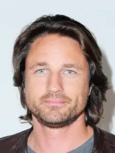 Μάρτιν Χέντερσον (Martin Henderson)