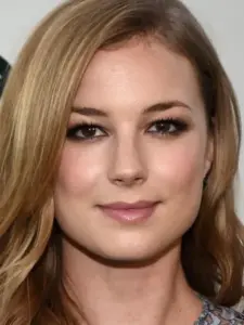 Έμιλι ΒανΚαμπ (Emily VanCamp)