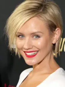 Nicky Whelan